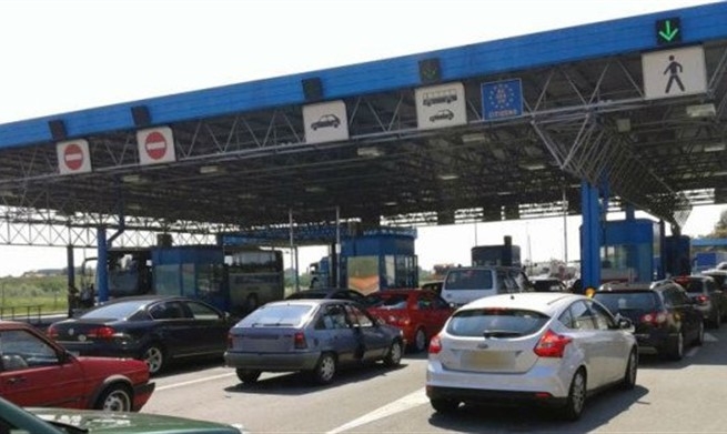PUTEVI: Čekanja na graničnim prelazima nisu duža od pola sata