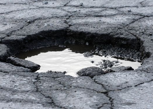 DOBOJ: Udarne rupe - krivac je vlast!