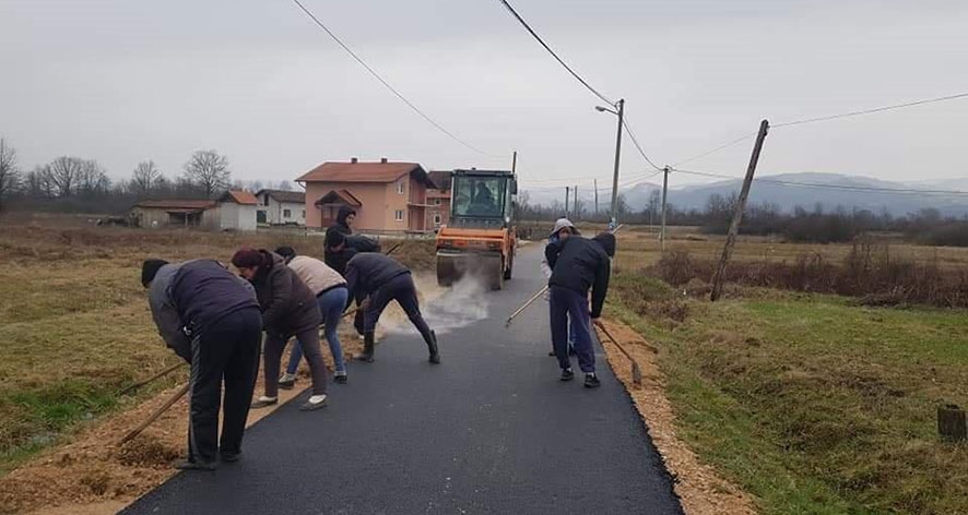 DOBOJ: Tužbom spriječiti koruptivnu diskriminaciju u predizbornim asfaltiranjima javnim novcem