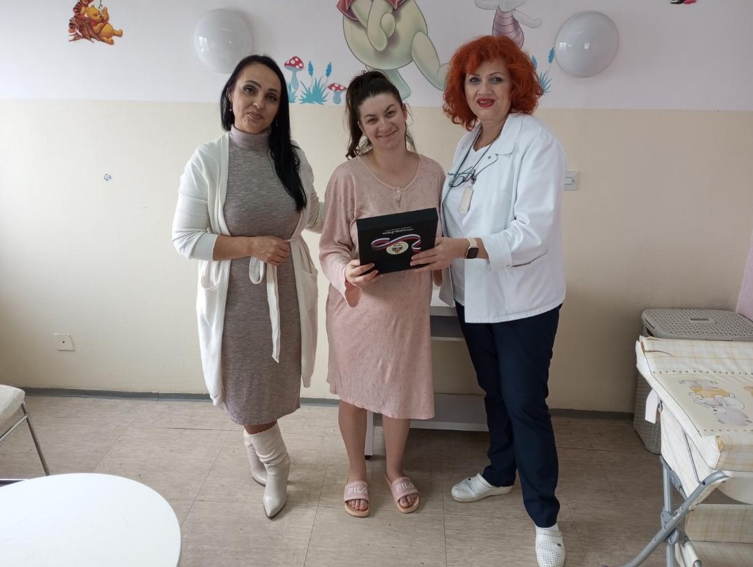 DOBOJ: Uručeno pet zlatnika bebama rođenim na Dan Republike