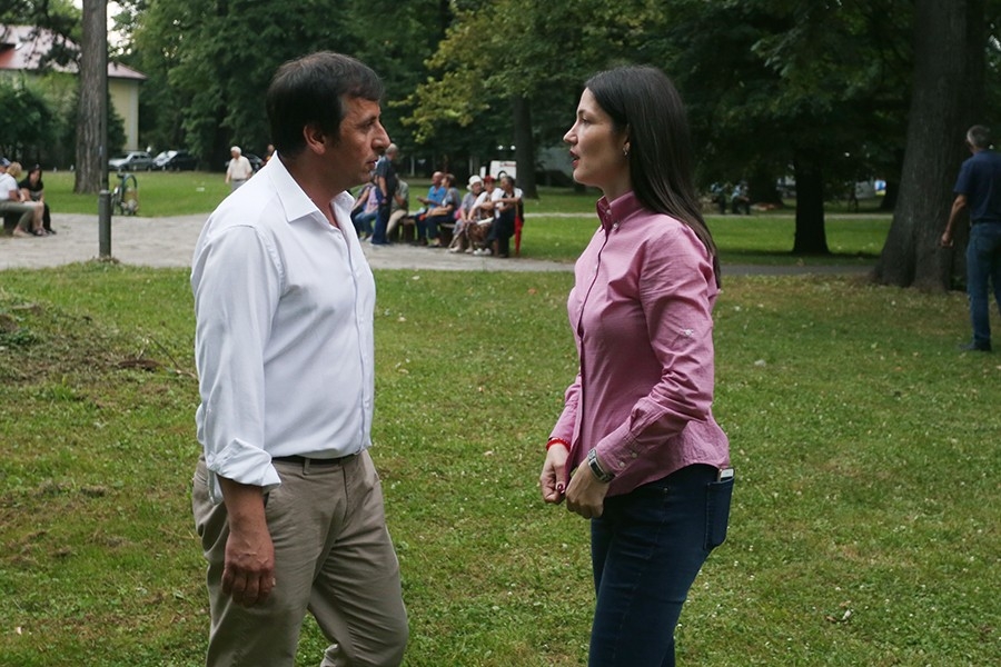 Saopštenje neformalne grupe građana "Glas naroda 2021.": Narod je rekao svoje! Hitno zahtijevamo objavu kandidata opozicije za ključne funkcije!