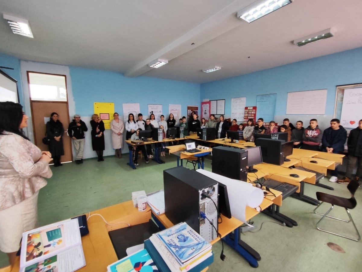 DOBOJ: Predavanje o kulturi ponašanja u OŠ "Ozren" Donja Paklenica (FOTO)