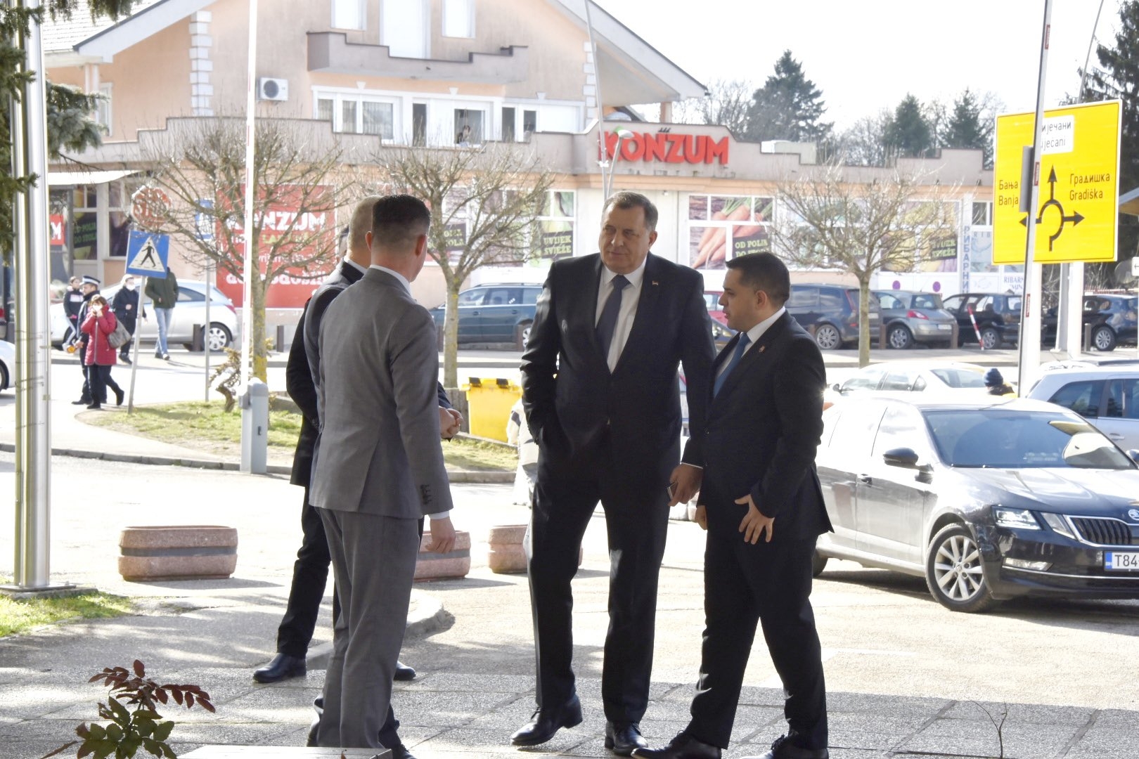 DRŽAVA, TO SAM JA: Milorad Dodik ponovo izlazi izvan okvira svojih nadležnosti