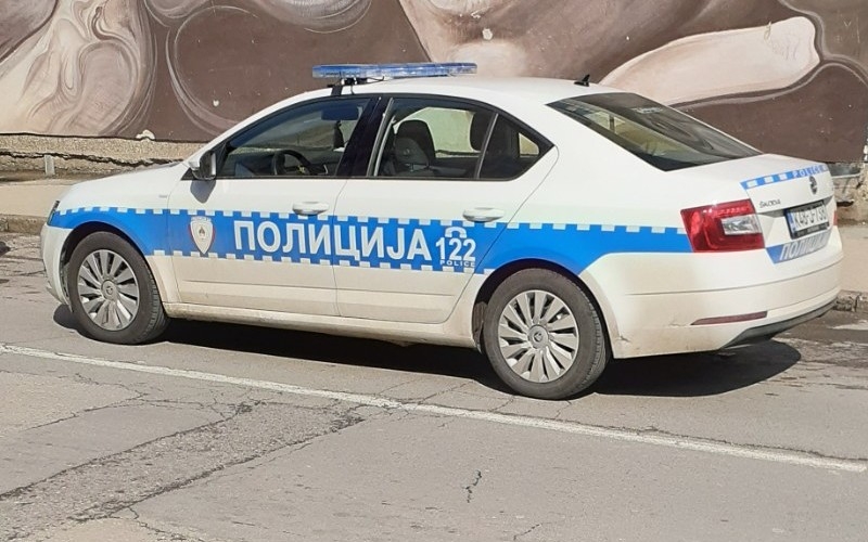 DOBOJ: Policija traga za lopovima, opljačkali kuću, odnijeli kosilicu i alat