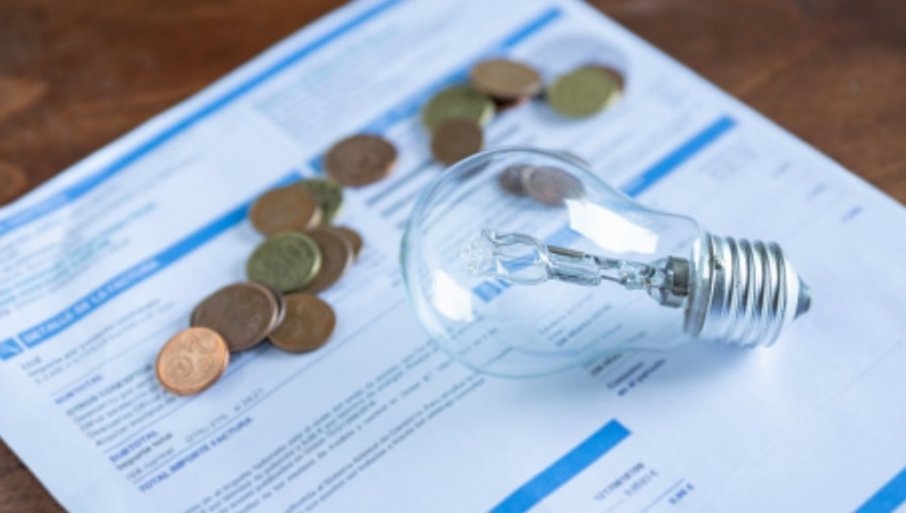 PRESKAČU VEČERU DA BI PREŽIVELI: Troškovi hrane i režija "jedu" plate u Srpskoj