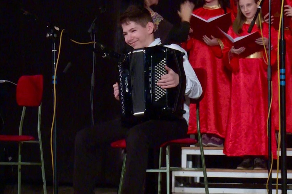 DOBOJ: Harmonikaš Lazar Blagojević osvojio treće mjesto na takmičenju u Kini