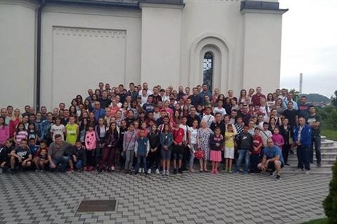 DOBOJ: Otputovala djeca sa Kosova i Metohije