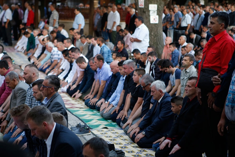 Muslimani proslavljaju Bajram