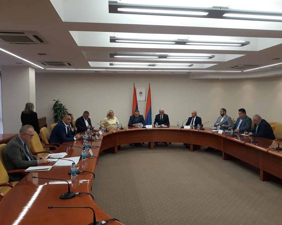 Sa privatnim fakultetima na čelo državnih preduzeća