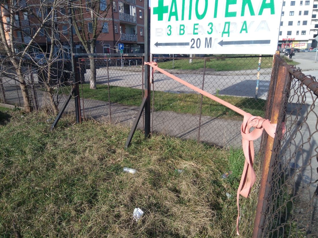 SVEŽI TABLU I RIJEŠI PROBLEM: Ponovo fušeraj u Doboju. (FOTO)