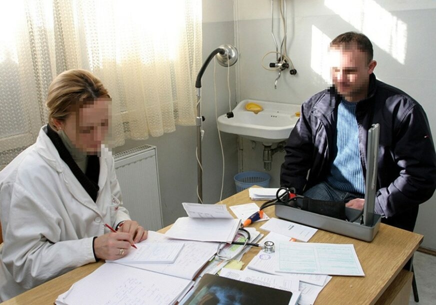 HAKERSKI NAPAD POLJULJAO ZDRAVSTVENI SISTEM: IZIS u prekidu i narednih dana, ljekari podatke pišu u svesku