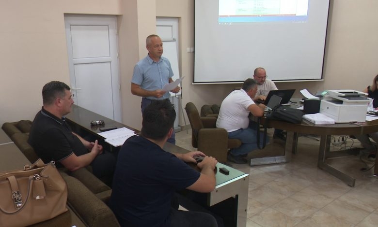 DOBOJ: Izvršen postupak dodjele mjesta u biračkim odborima (VIDEO)