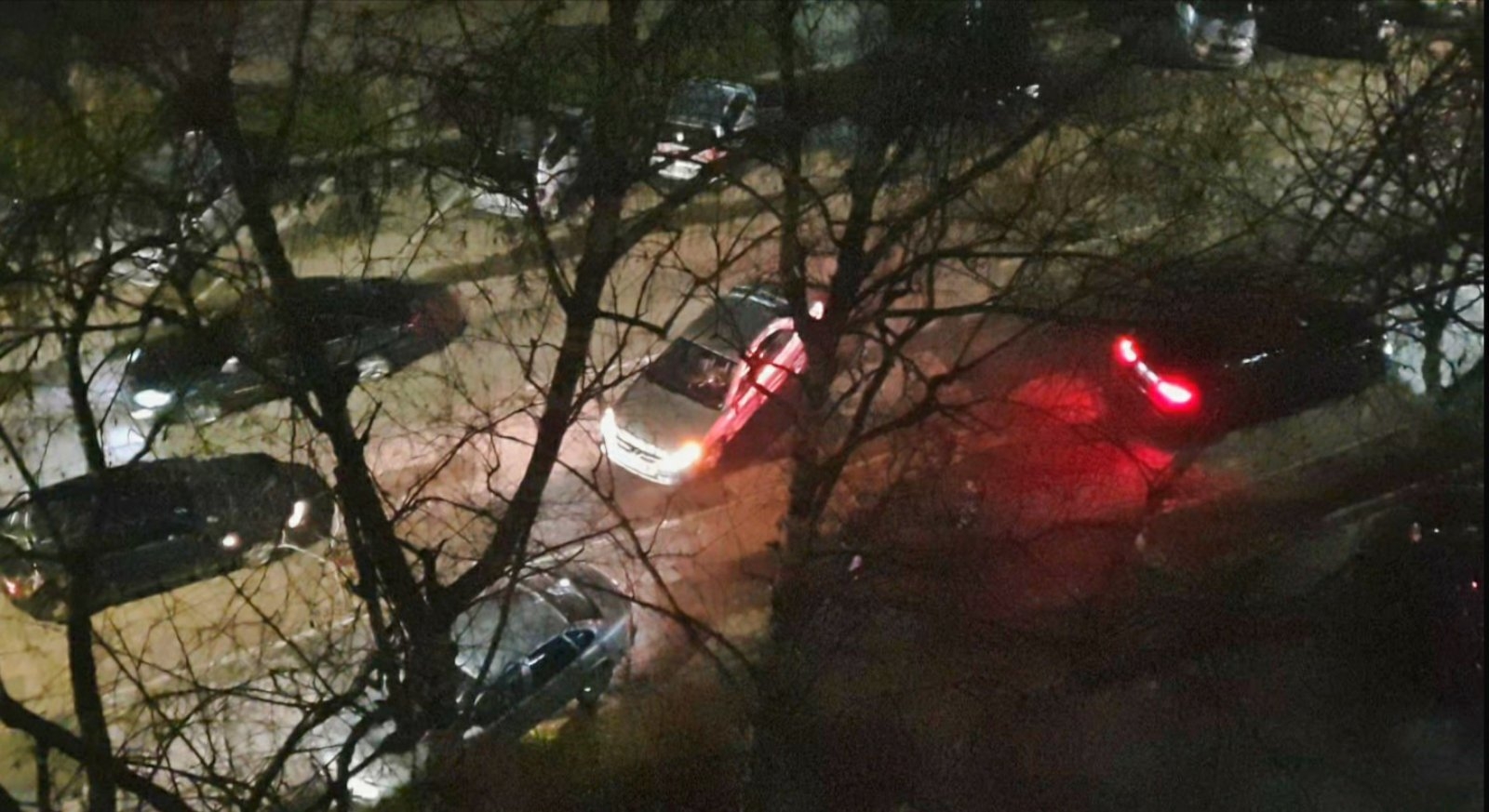 PONOVO SAOBRAĆAJNA NEZGODA: Sudar automobila na istom mjestu (FOTO) (VIDEO)