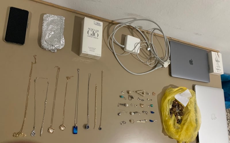 DOBOJ: Policija uhapsila dva muškarca i zaplijenila ukradene predmete