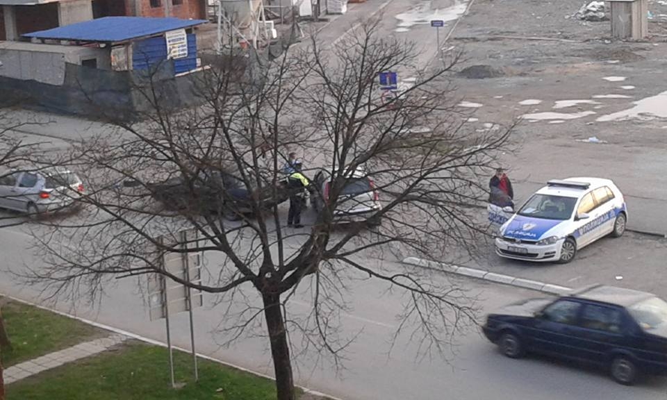 IZ SAOBRAĆAJNOG ĆOŠETA: Propisi samo za obične smrtnike