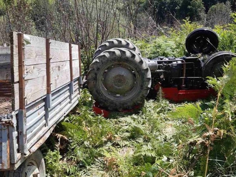 DOBOJ: Smrtno stradao vozač traktora