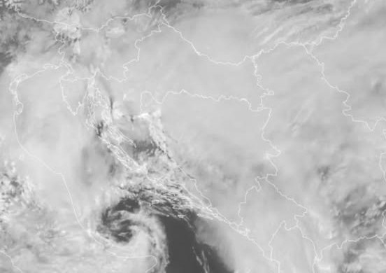 INTENZIVIRANJE PADAVINA U NAREDNIM SATIMA: Ciklon donosi obilne kiše širom zemlje
