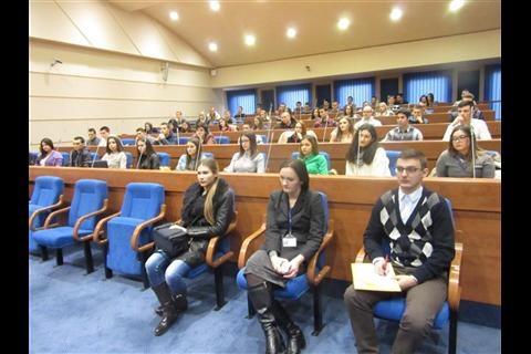 DOBOJ: Srednjoškolci upoznati o radu parlamenta Srpske