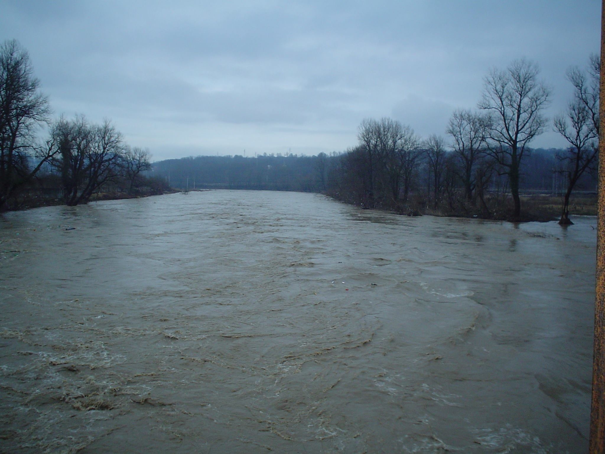 Zbog topljenja snijega naglo povećani vodostaji rijeka