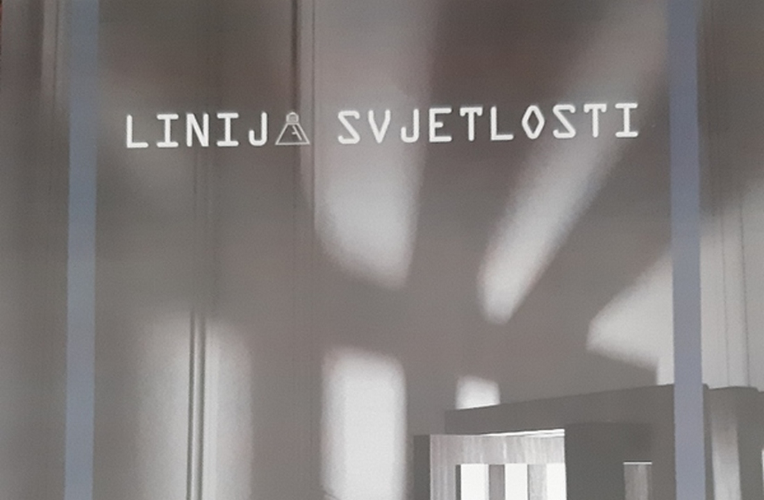 DOBOJ: Sutra svečano otvaranje izložbe lampi „Linija svjetlosti”