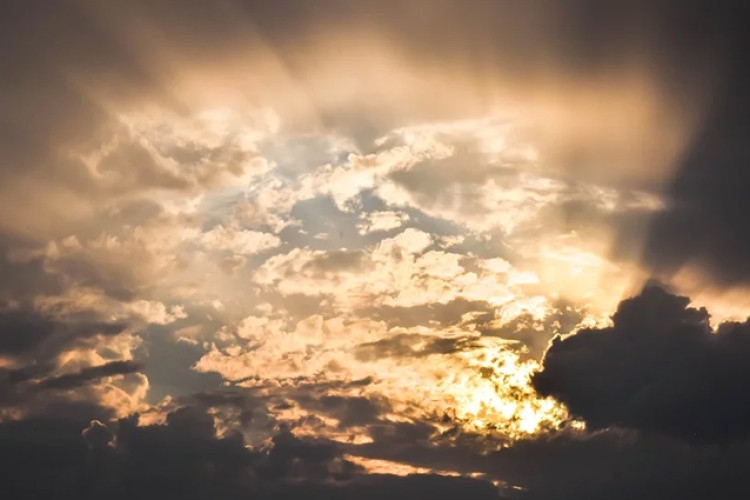 VRIJEME: Sutra toplo i umjereno oblačno sa sunčanim intervalima