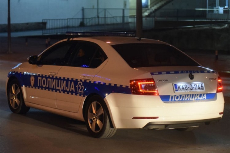 PETROVO: Iz kuće ukradeni novac i nakit