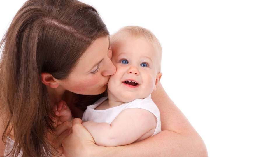 ZA SVAKU BEBU PO 500 MARAKA: Stupio na snagu izmjenjen Zakon o dječjoj zaštiti RS