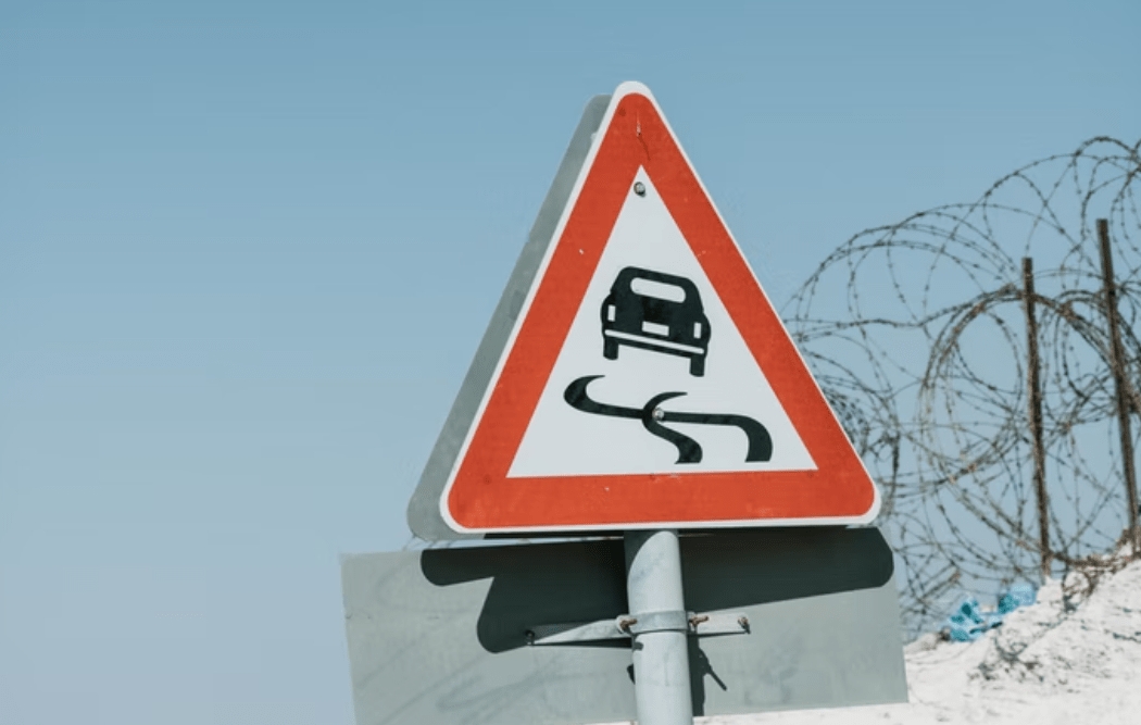 PUTEVI: Moguća poledica, u hercegovini mokri kolovozi