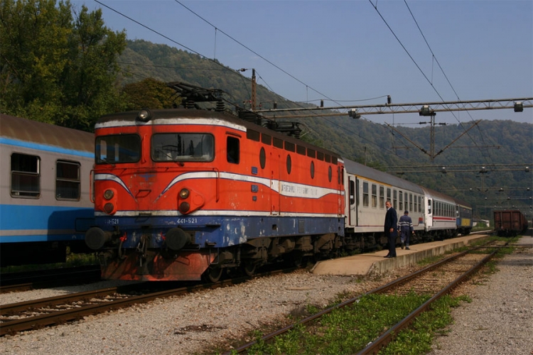 DOBOJ: Brzi voz usmrtio ženu u Kostajnici