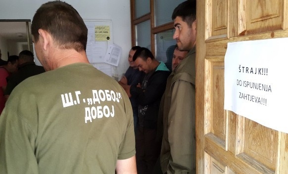 DOBOJ: Šesti dan štrajka radnika u Šumskom gazdinstvu