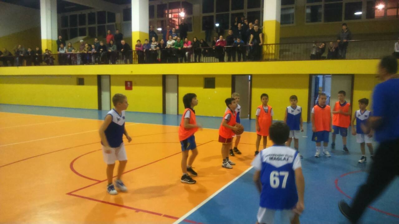 DOBOJ: Najmlađi košarkaši pokazali svoje umijeće (FOTO)