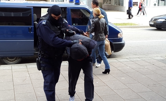 DOBOJLIJA UHAPŠEN NAKON UDESA Pijan izazvao saobraćajku, jedna osoba TEŠKO POVRIJEĐENA