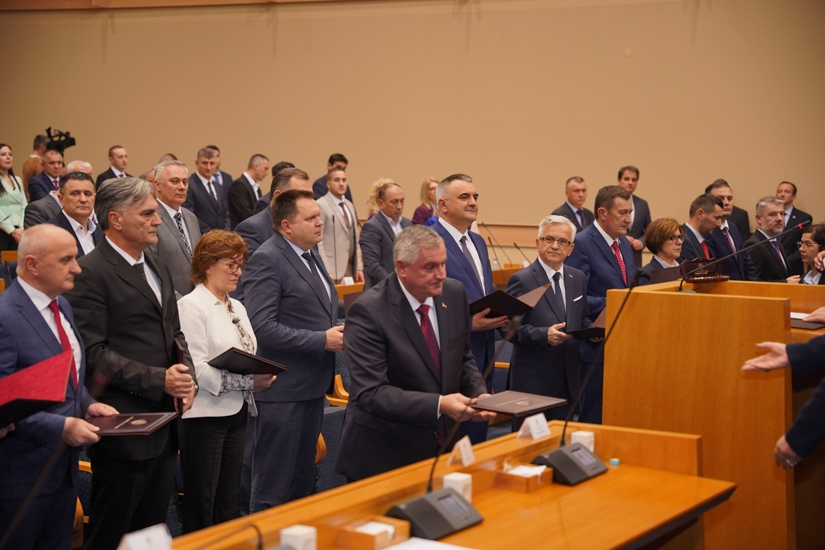 Jednima su krivične presude prepreka za ministarsku fotelju dok drugima nisu