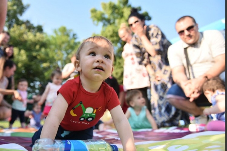 U Republici Srpskoj duplo više umrlih nego rođenih, raste broj odseljenih
