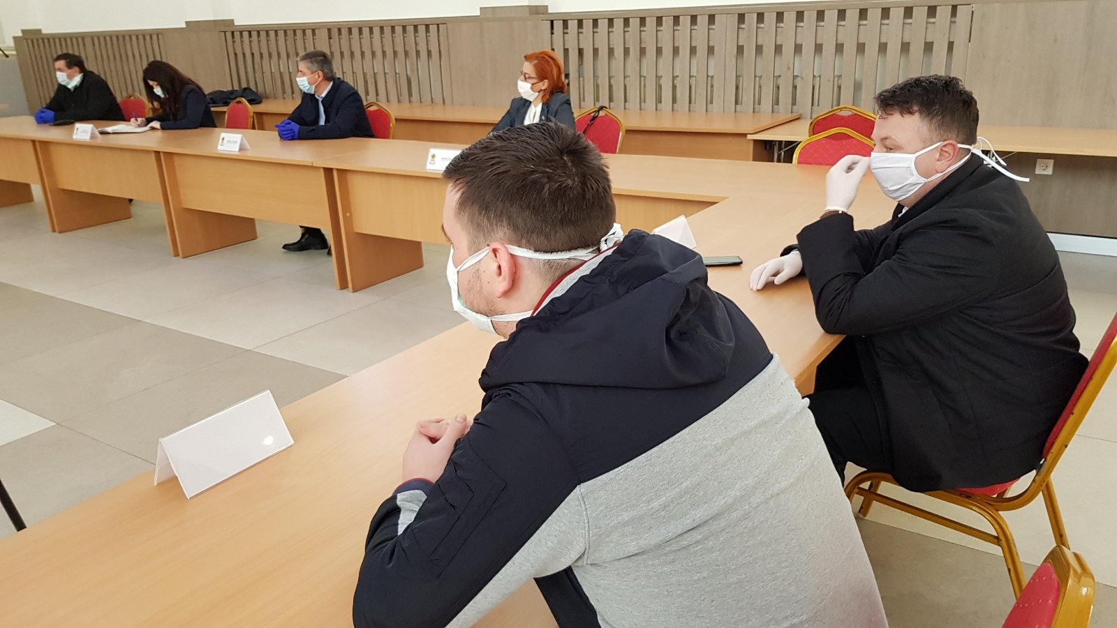 DOBOJ: Pomoć funkcionera za nabavku respiratora