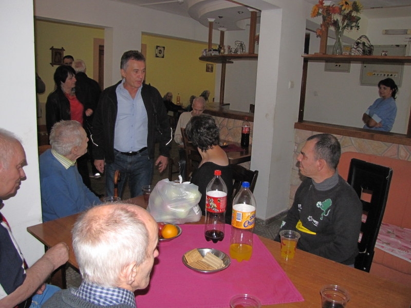 UDRUŽENJE PENZIONERA GRADA DOBOJ: Posjeta domu za starija lica na Preslici
