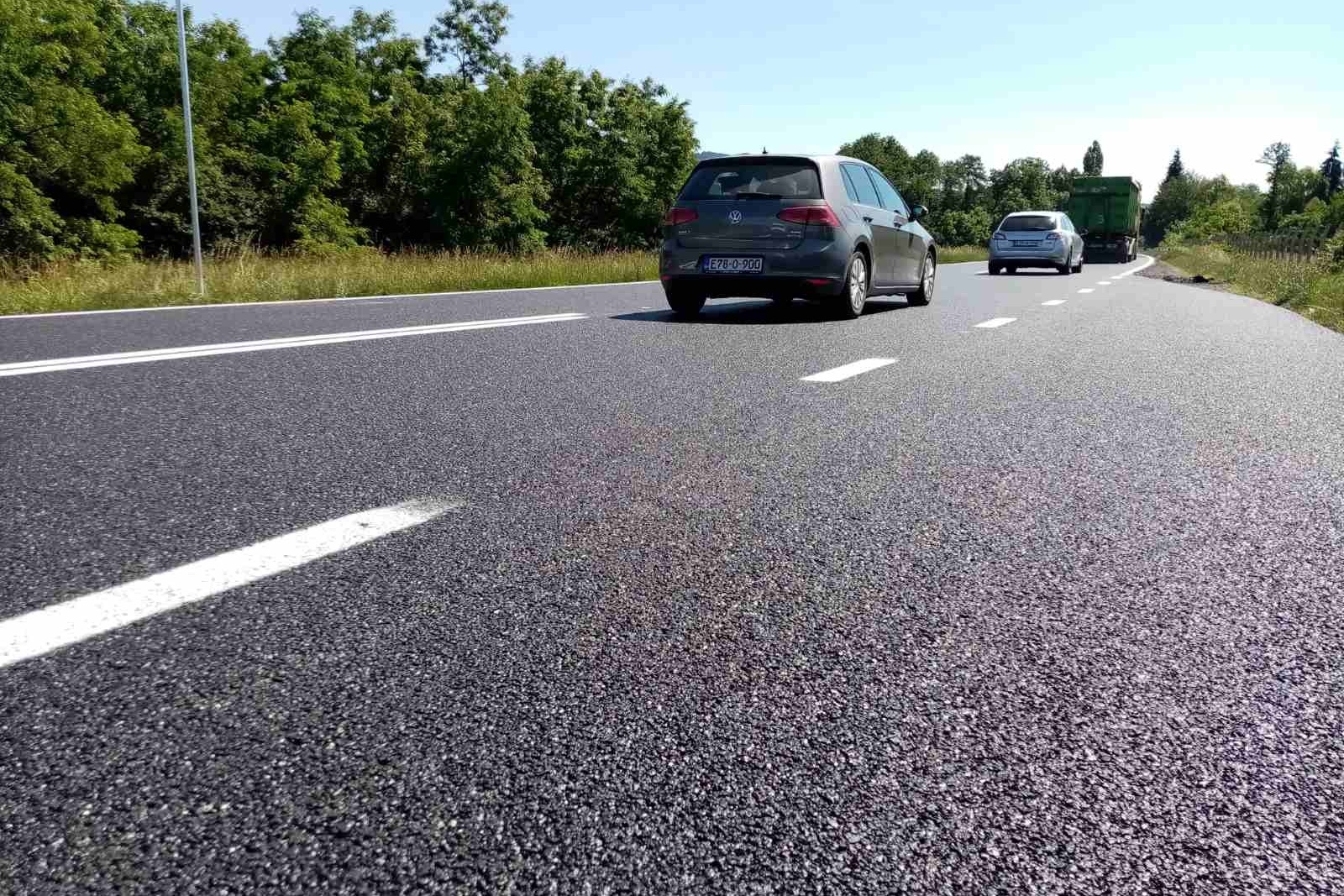 PUTEVI: Povoljni uslovi za vožnju, učestali odroni