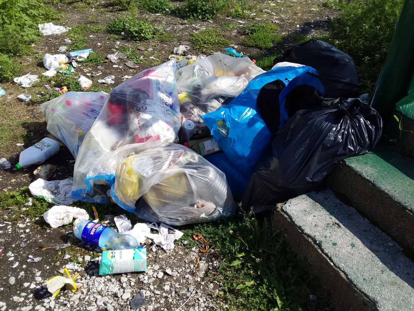 DOBOJSKO SMEĆE DRUGI PUT: Novi metod skupljanja. (FOTO)