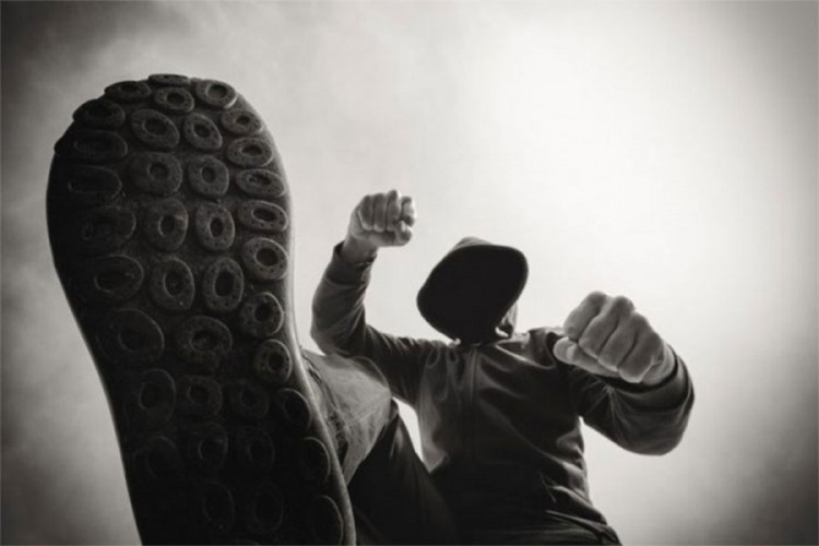 DOBOJ: Uhapšene četiri osobe zbog tuče, pretukli Dervenćanina, svi bili pijani