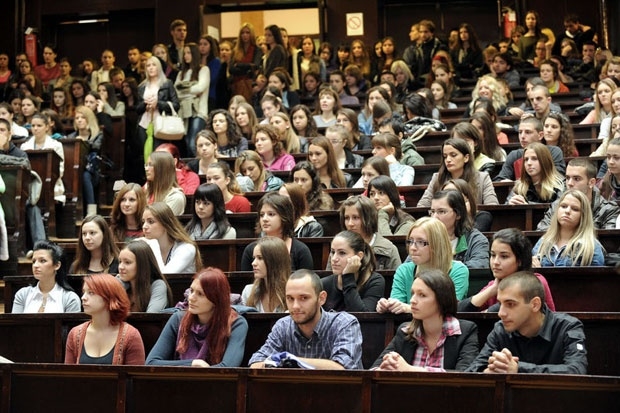 OBRAZOVANJE: Vanredne studije odlaze u istoriju