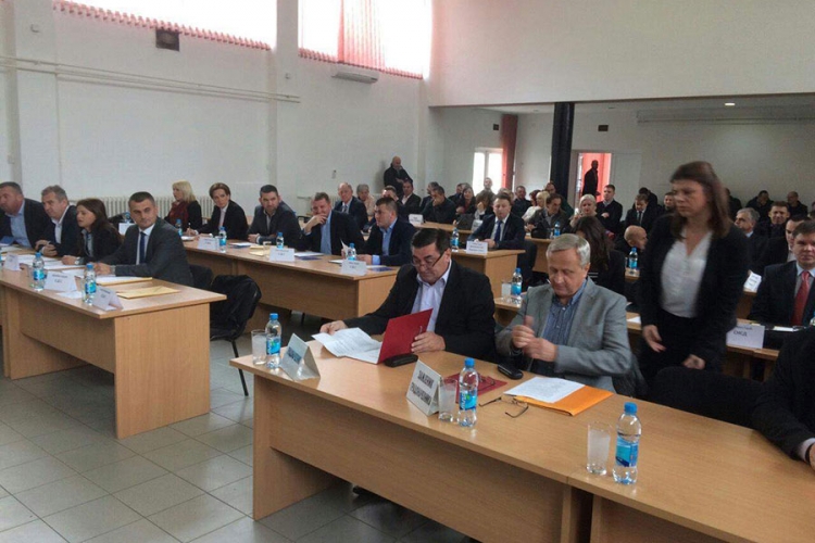 DOBOJ: SDA i PDP formiraju klub odbornika?