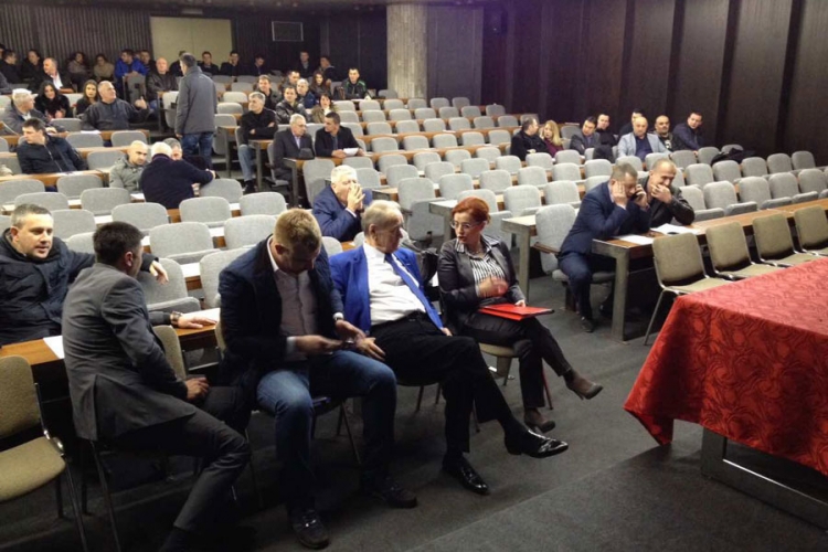 DOBOJ: SNSD neće u lokalnu vlast