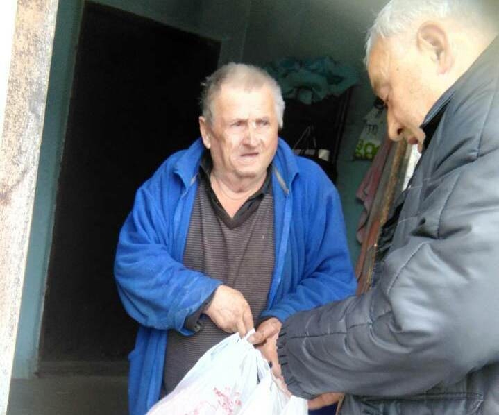 DOBOJSKI INFO APELUJE: Slijepi borac Milenko Nikolić je gladan, potrebna mu je pomoć!!! (FOTO)