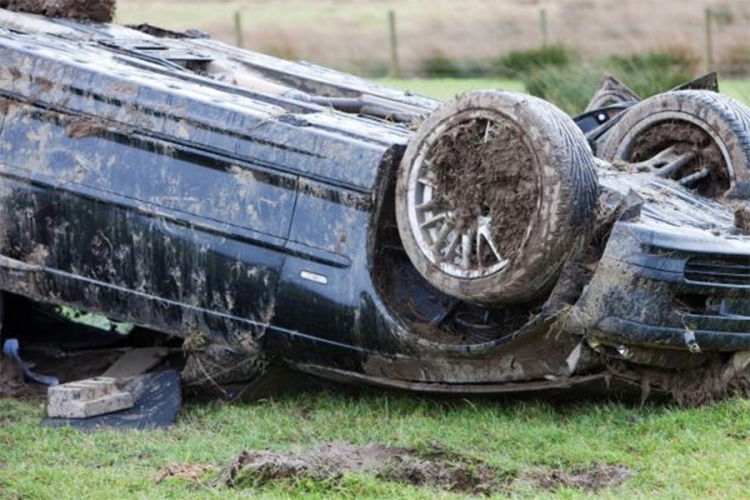 DOBOJ: Izbjegavao psa i poginuo