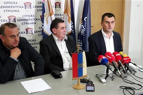 DOBOJ:  Traže smjenu Govedarice, ne prihvataju isključenje Obrena Petrovića