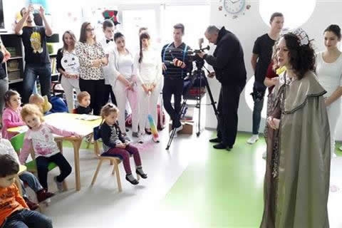 DOBOJ: Održana edukativna predstava pod nazivom „Karavan osmijeha“ (VIDEO)