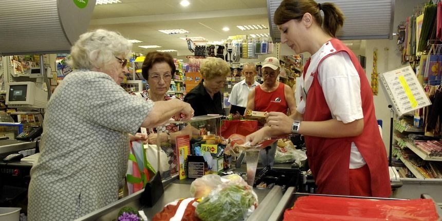 PITAJU RADNICI: Kakva je svrha državnog praznika ako se taj dan MORA RADITI