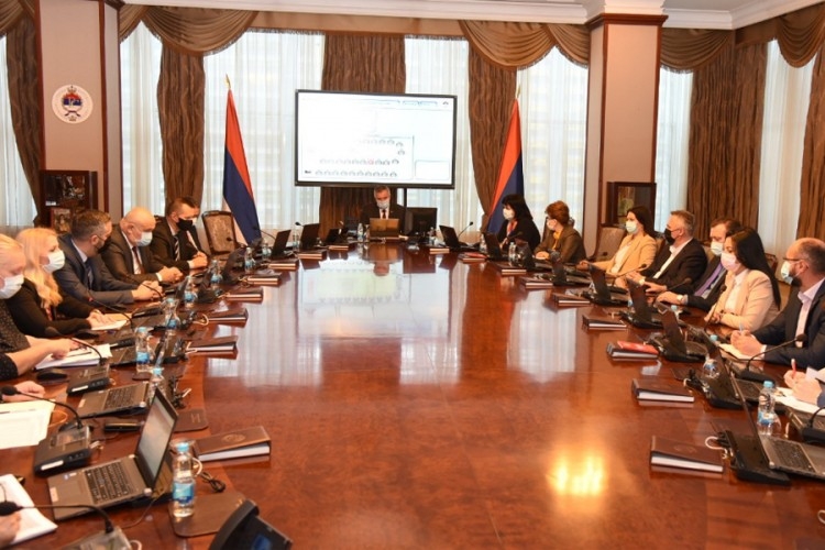 Đaci definitivno od ponedjeljka u klupama