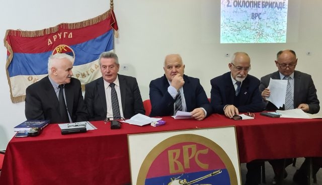 DOBOJ: Promovisana monografija Druge oklopne brigade Vojske Republike Srpske