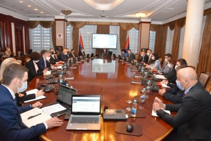 Popuštene mjere u Srpskoj, dozvoljen veći broj ljudi na skupovima